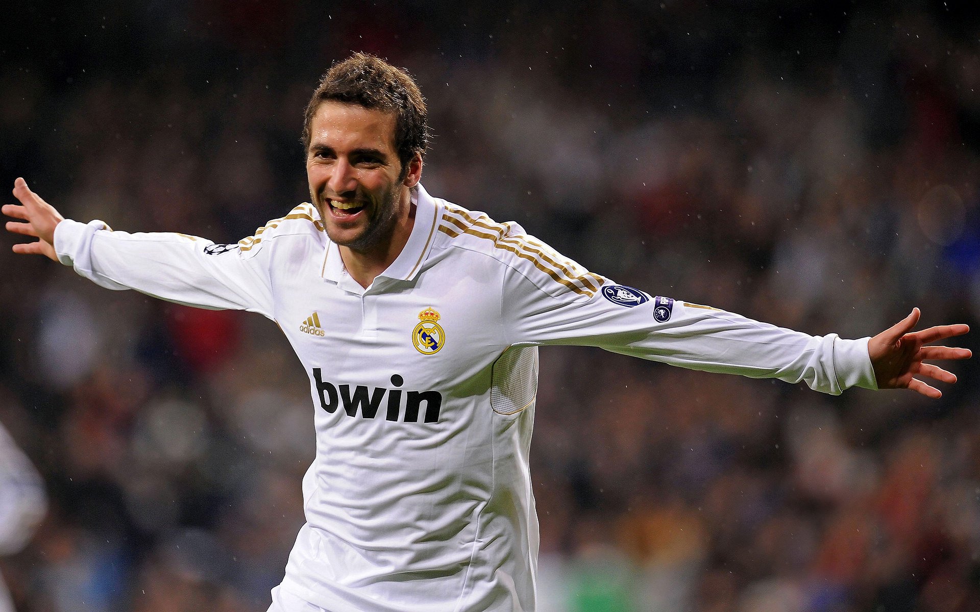 布伦森连续得分拉开差距，雄鹿踏平马刺，当个人英雄主义撞碎团队篮球的幻梦