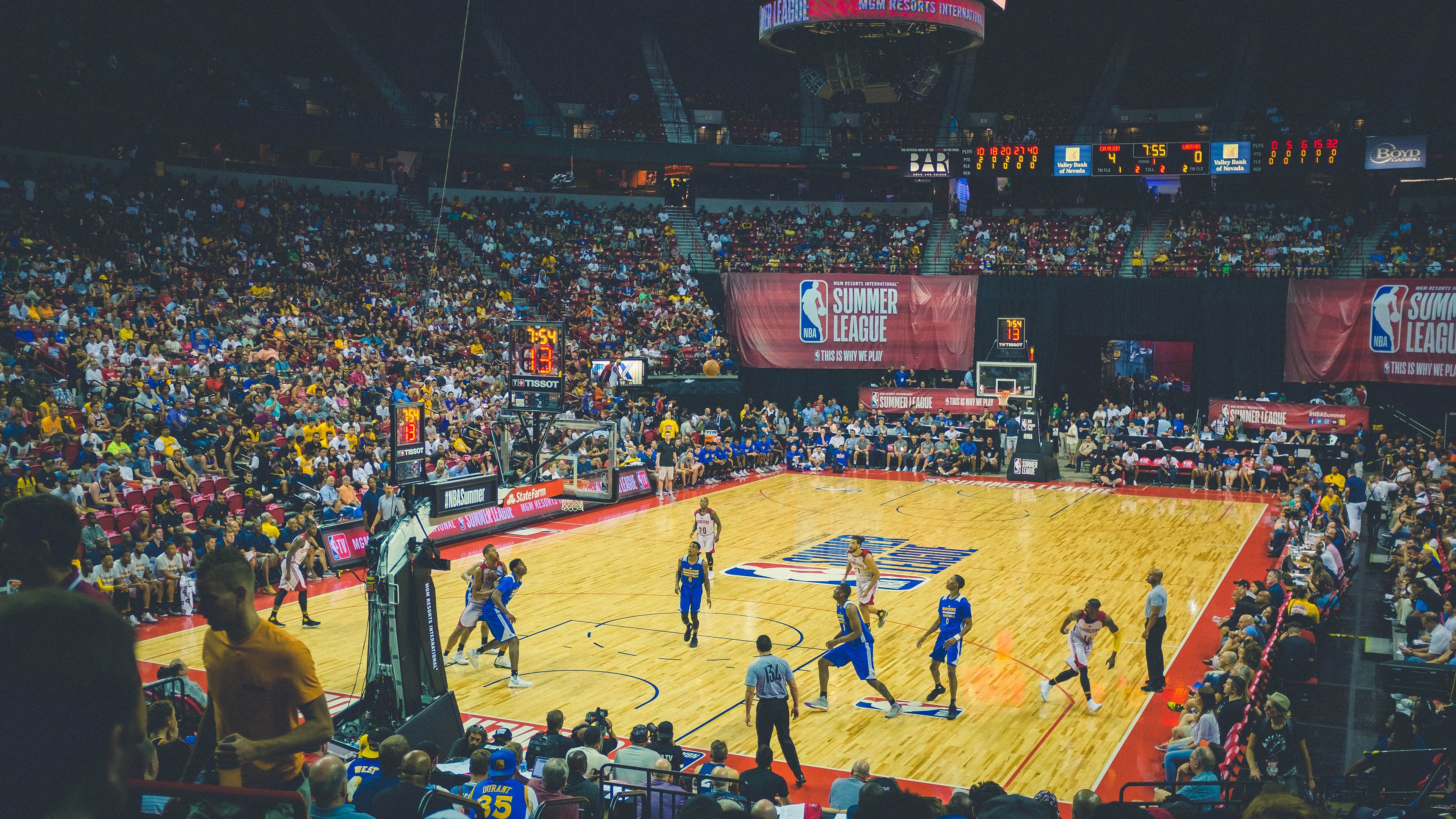 哈登的欧冠之夜，当个人能力成为撕裂黑暗的闪电